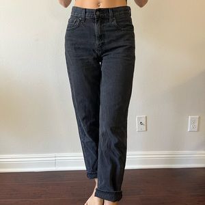 Black High Waist Levi’s